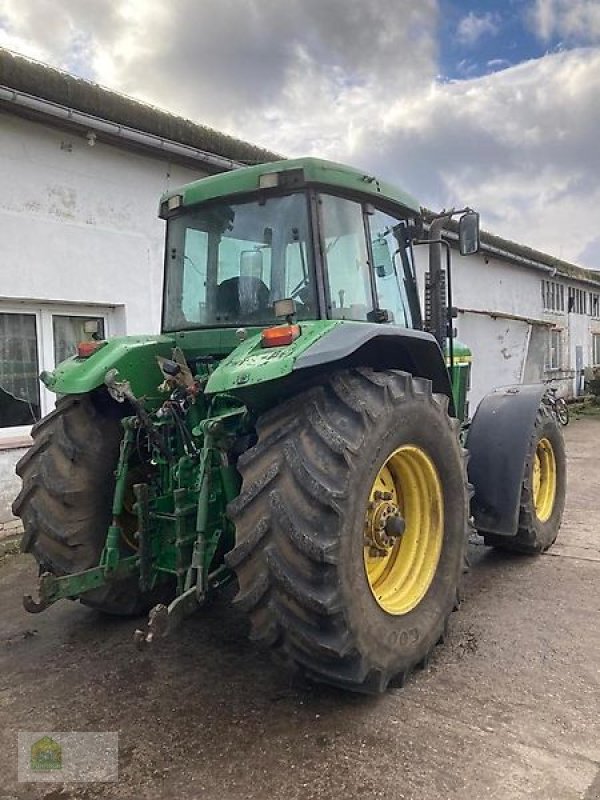 Traktor типа John Deere 7810 mit Getriebeschaden, Gebrauchtmaschine в Salsitz (Фотография 2)