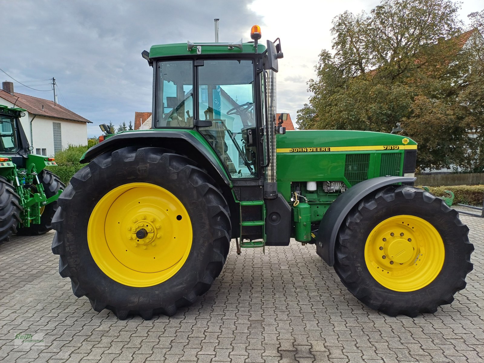 Traktor des Typs John Deere 7810, Gebrauchtmaschine in Wolnzach (Bild 8)