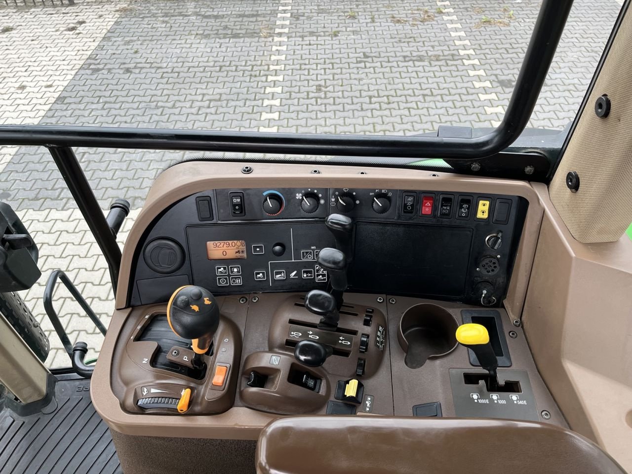 Traktor Türe ait John Deere 7820 PowerQuad, Gebrauchtmaschine içinde Beek en Donk (resim 10)