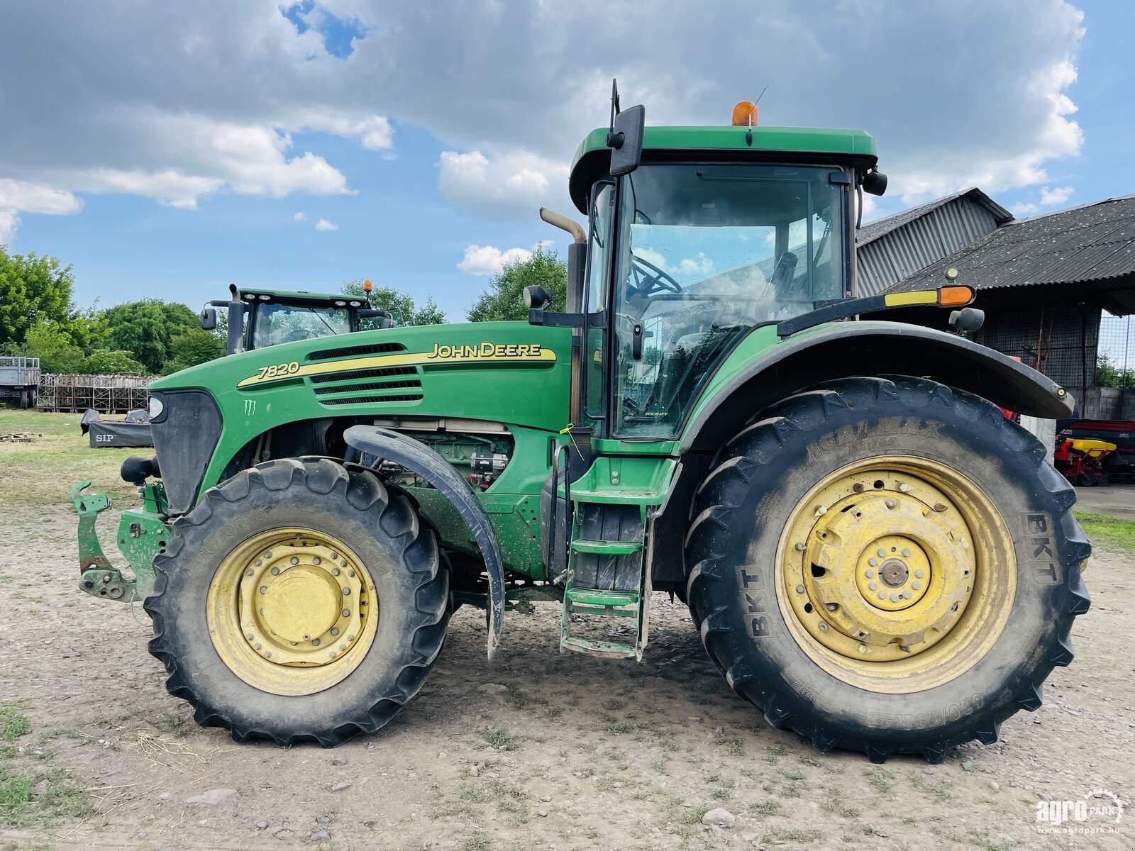 Traktor Türe ait John Deere 7820, Gebrauchtmaschine içinde Csengele (resim 2)