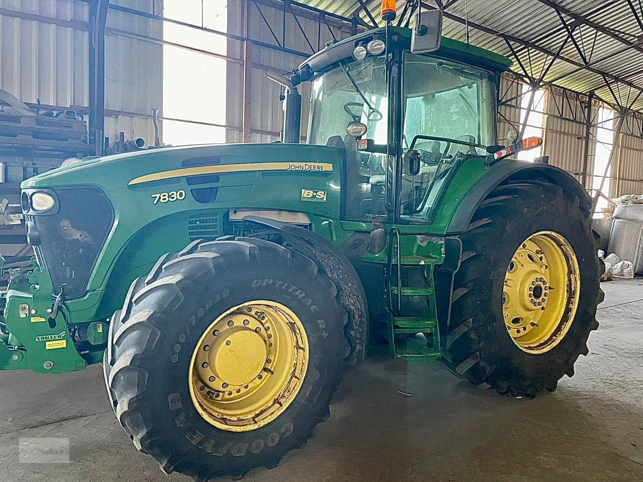 Traktor typu John Deere 7830 AutoQuad EcoShift, Gebrauchtmaschine v Prenzlau (Obrázek 1)