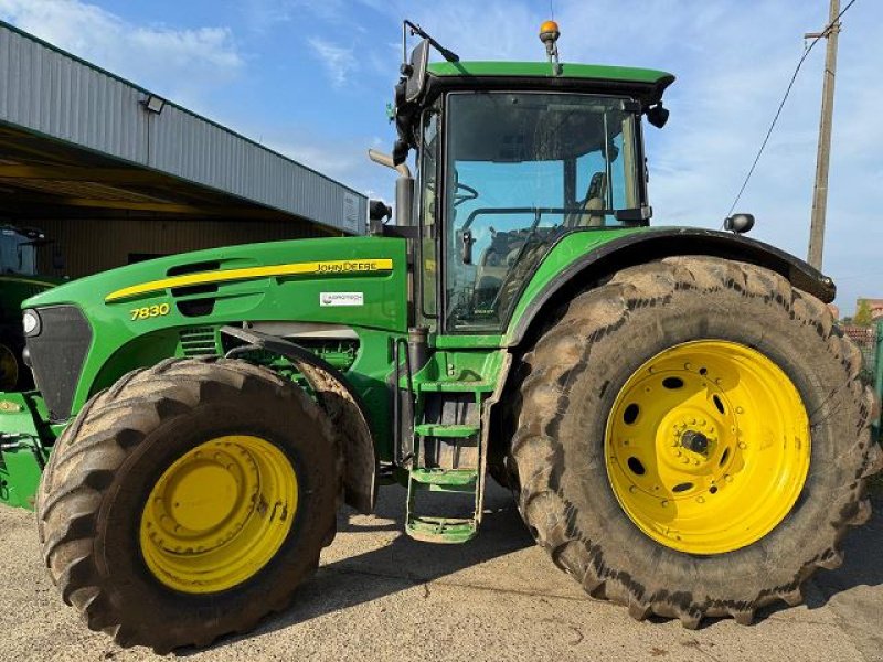 Traktor des Typs John Deere 7830, Gebrauchtmaschine in BOSC LE HARD (Bild 1)