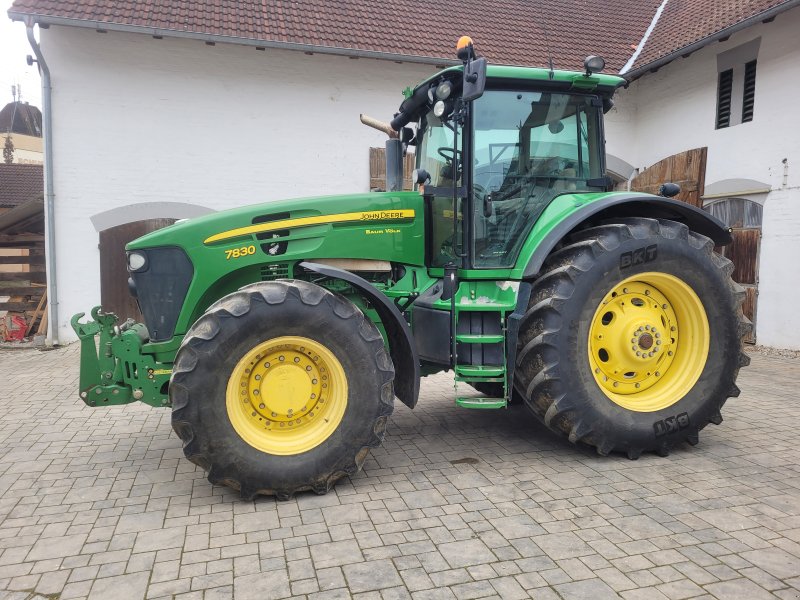 Traktor des Typs John Deere 7830, Gebrauchtmaschine in Großaitingen (Bild 1)