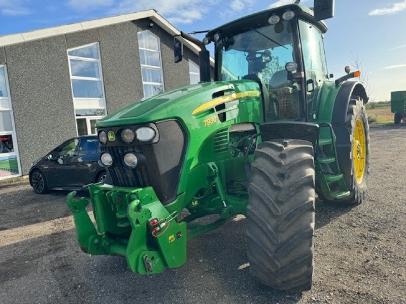 Traktor Türe ait John Deere 7930 Auto Power GPS TLS , FRONTLIFT, Gebrauchtmaschine içinde Dronninglund (resim 8)