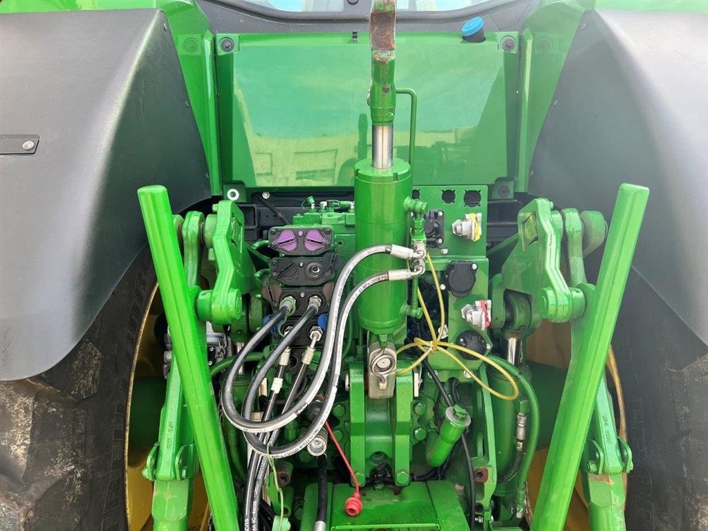 Traktor des Typs John Deere 7R 290 Kun 600 timer. GPS klar. Stor monitor 4600 ( 10" ). Luftbremser. Hydrauliske bremser. E23 50 km/t. Ring til Ulrik på +45-40255544. Jeg snakker Jysk., Gebrauchtmaschine in Kolding (Bild 1)