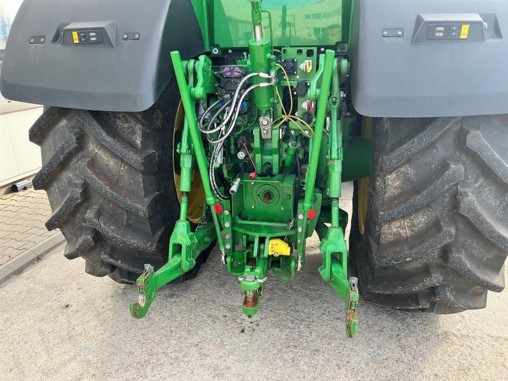 Traktor za tip John Deere 7R 290 Kun 600 timer. GPS klar. Stor monitor 4600 ( 10" ). Luftbremser. Hydrauliske bremser. E23 50 km/t. Ring til Ulrik på +45-40255544. Jeg snakker Jysk., Gebrauchtmaschine u Kolding (Slika 2)