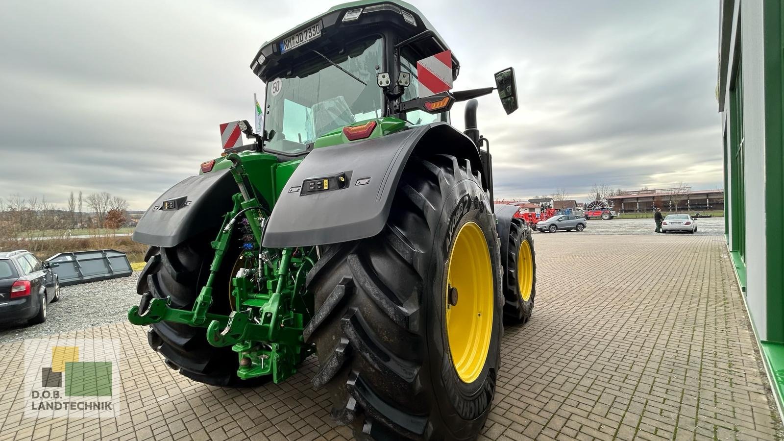 Traktor van het type John Deere 7R 330 7R330, Gebrauchtmaschine in Leiblfing (Foto 5)