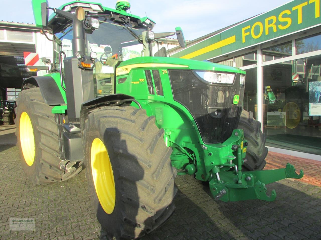 Traktor of the type John Deere 7R 330  AP50, Neumaschine in Bad Wildungen - Wega (Picture 6)