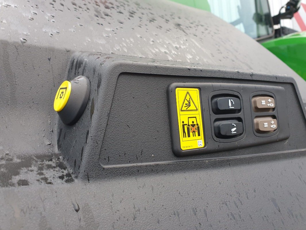 Traktor tip John Deere 7R 330 **MIETRÜCKLÄUFER**, Neumaschine in Sittensen (Poză 7)