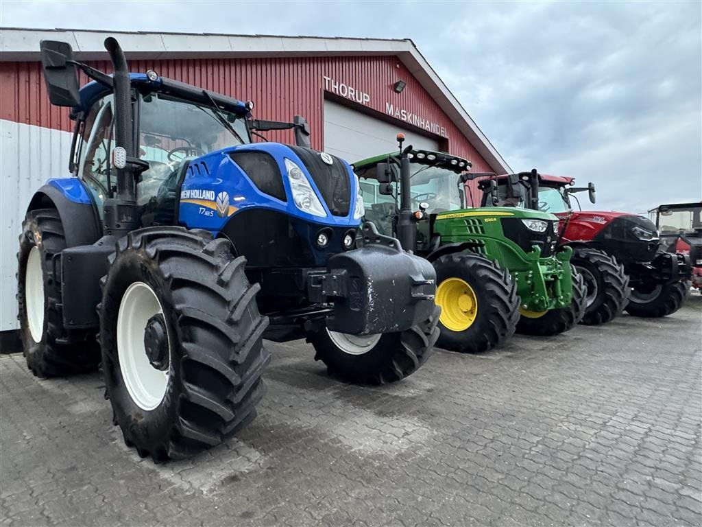 Traktor des Typs John Deere 7R 330 PÅ VEJ HJEM!, Gebrauchtmaschine in Nørager (Bild 1)