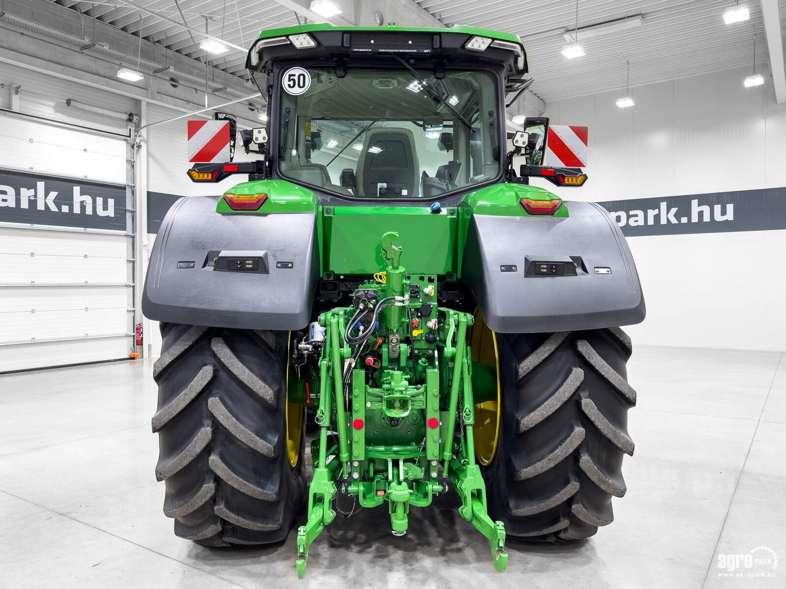 Traktor типа John Deere 7R 330 TLS, Gebrauchtmaschine в Csengele (Фотография 5)