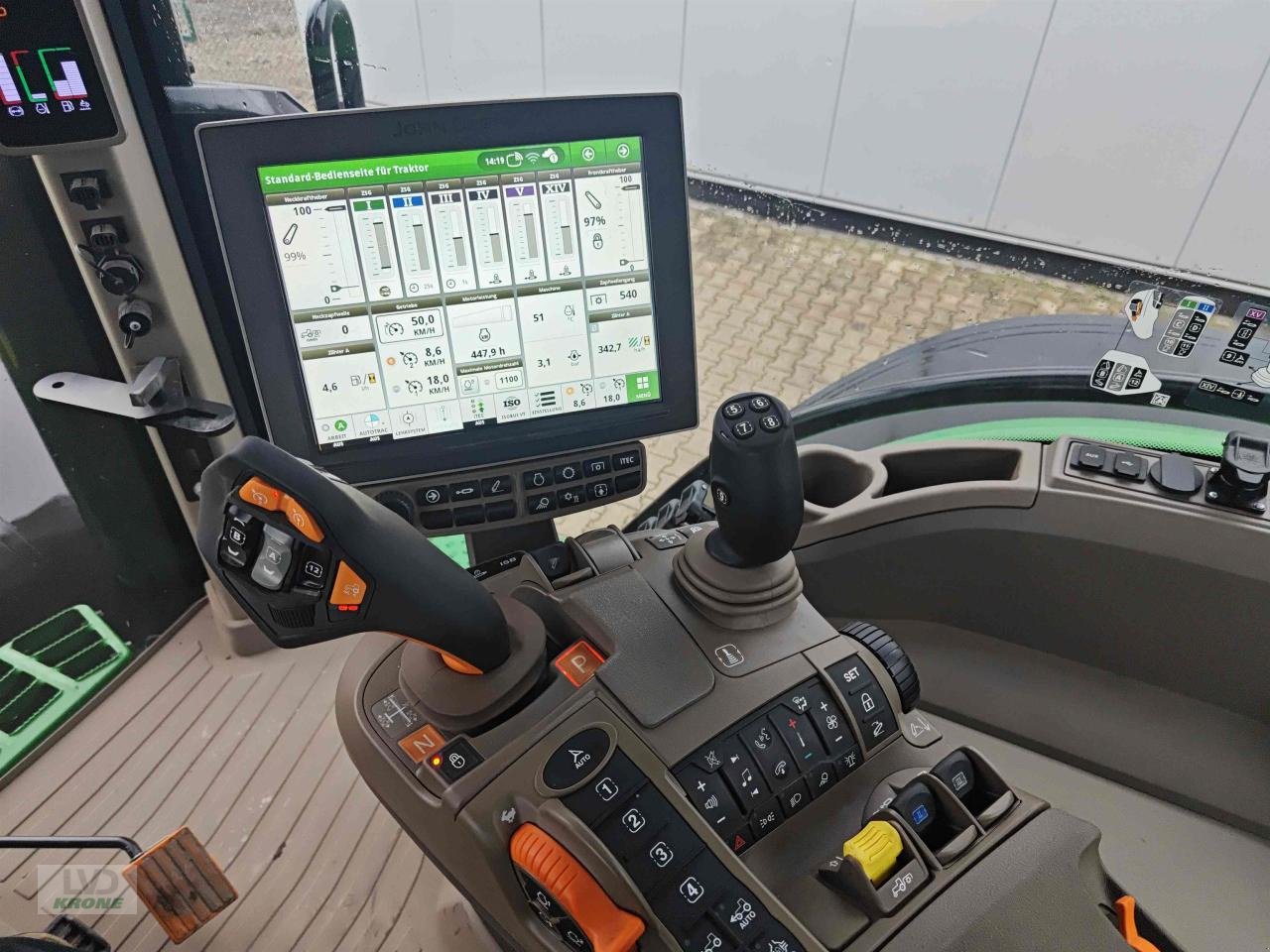 Traktor van het type John Deere 7R 330, Gebrauchtmaschine in Zorbau (Foto 12)