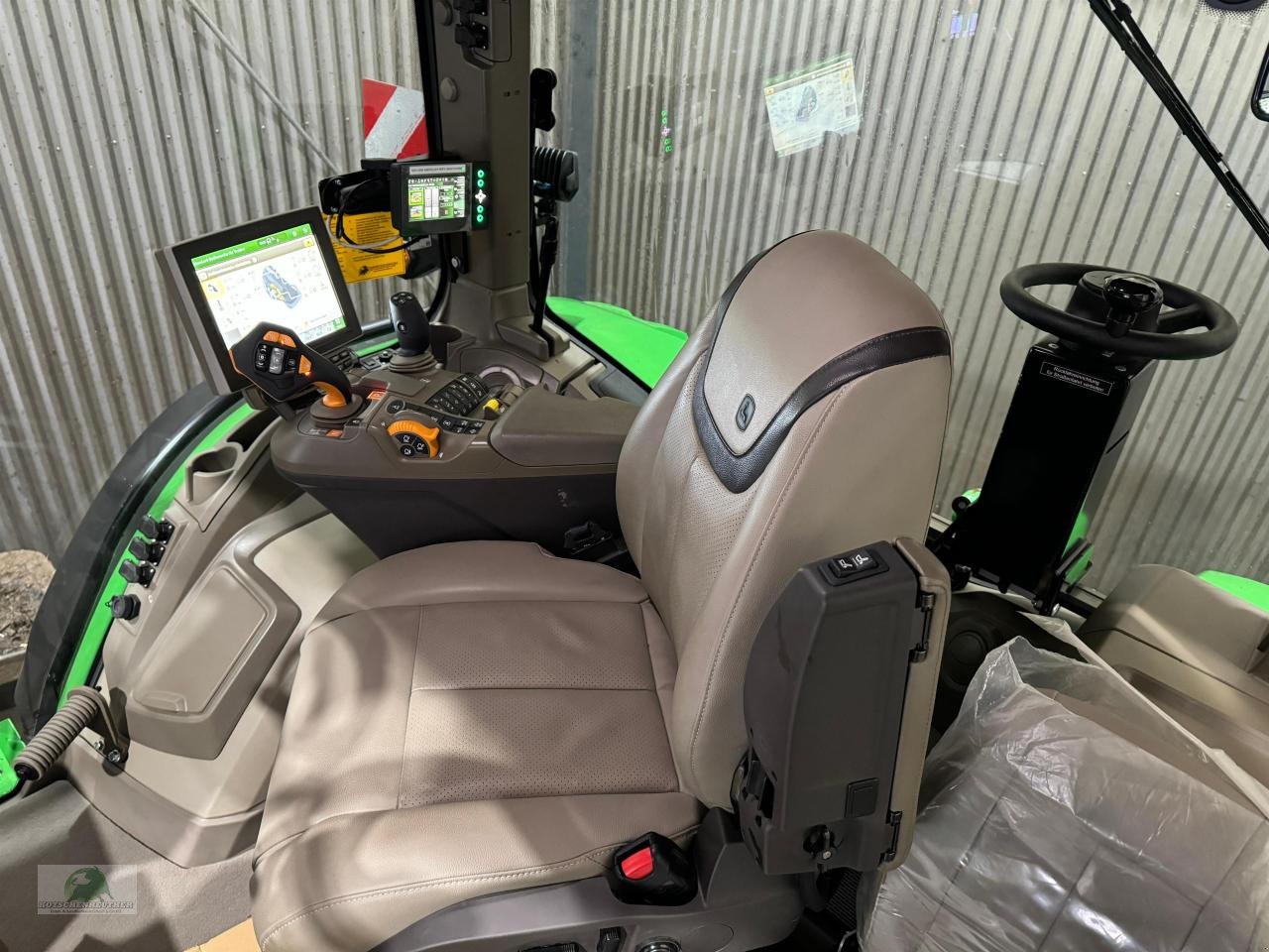 Traktor del tipo John Deere 7R 350 mit Rückfahreinrichtung, Neumaschine en Steinwiesen (Imagen 9)