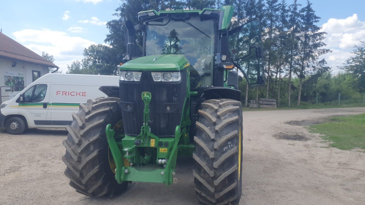 Traktor des Typs John Deere 7R 350, Gebrauchtmaschine in Mrągowo (Bild 3)