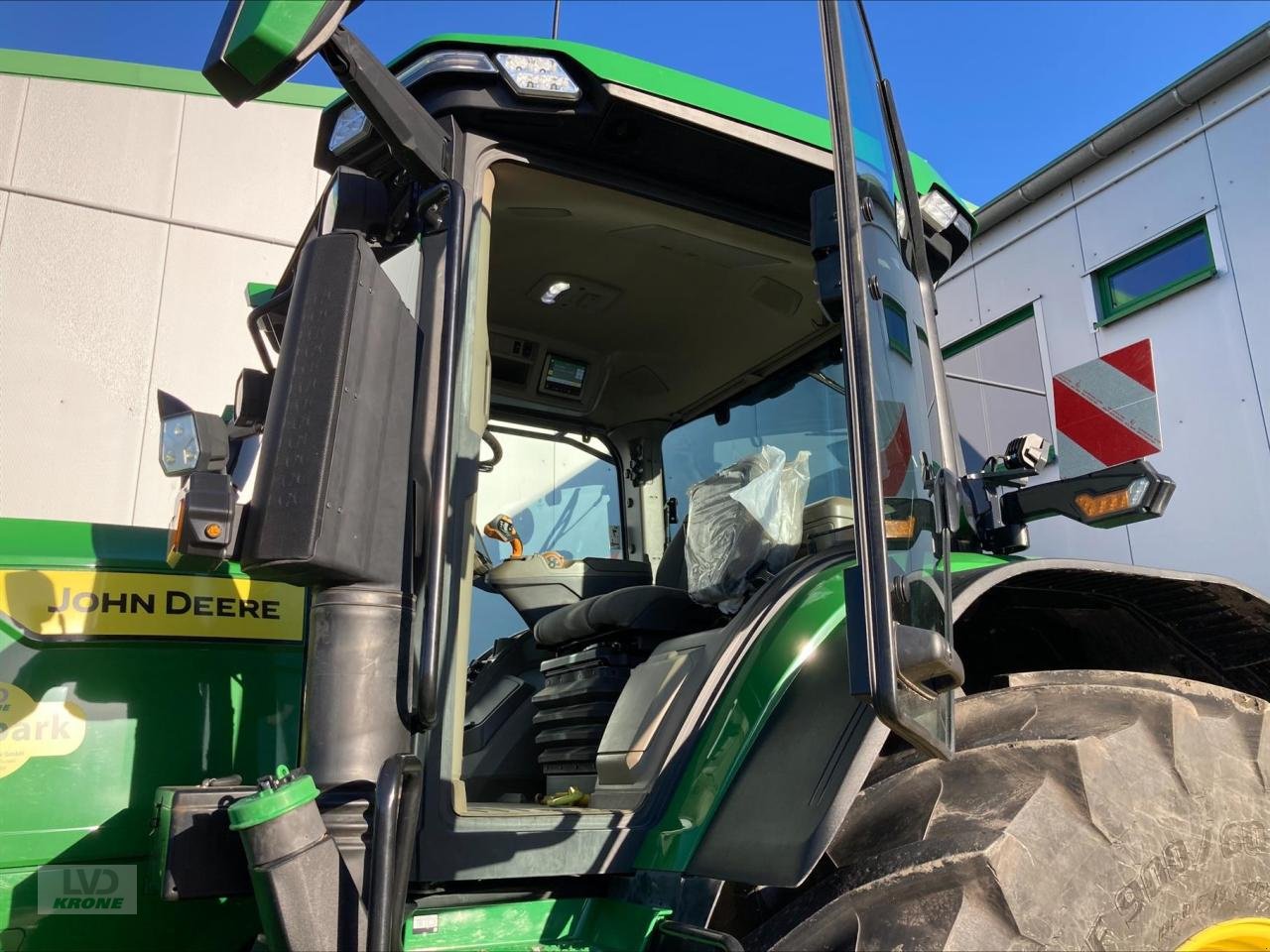 Traktor van het type John Deere 7R 350, Gebrauchtmaschine in Zorbau (Foto 9)