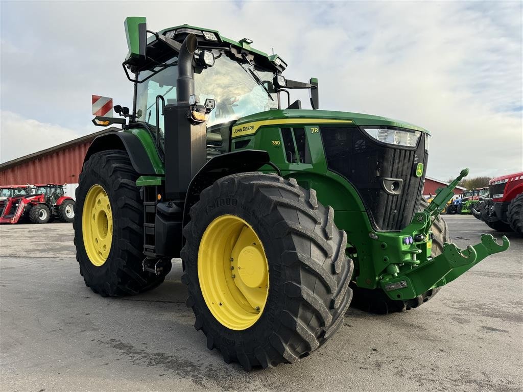 Traktor типа John Deere 7R330 Signature Edition KUN 1600 TIMER OG FRONT PTO!, Gebrauchtmaschine в Nørager (Фотография 6)