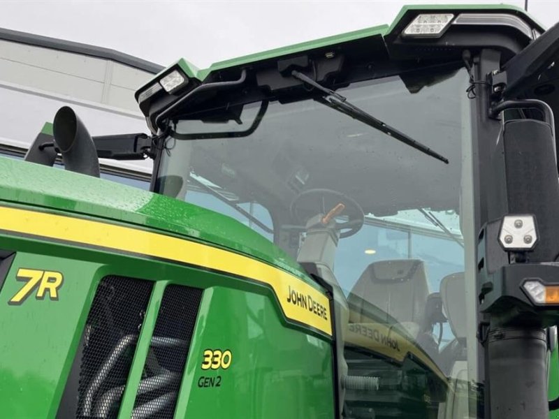 Traktor za tip John Deere 7R330 Signature Edition PÅ VEJ HJEM!, Gebrauchtmaschine u Nørager