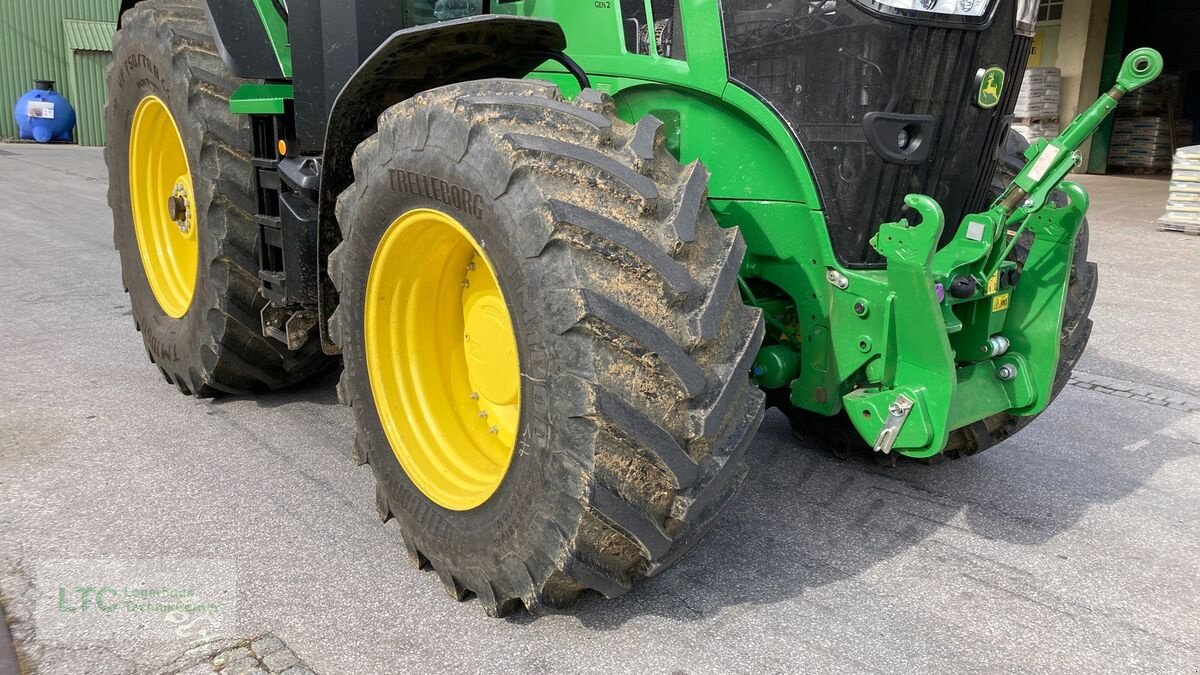 Traktor Türe ait John Deere 7R330, Vorführmaschine içinde Großpetersdorf (resim 16)