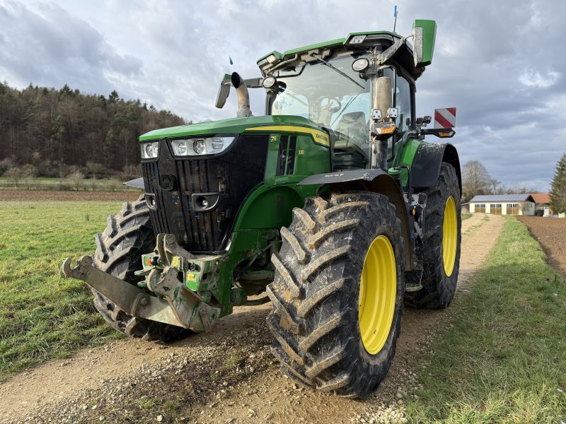 Traktor des Typs John Deere 7R330, Gebrauchtmaschine in Kastl (Bild 1)