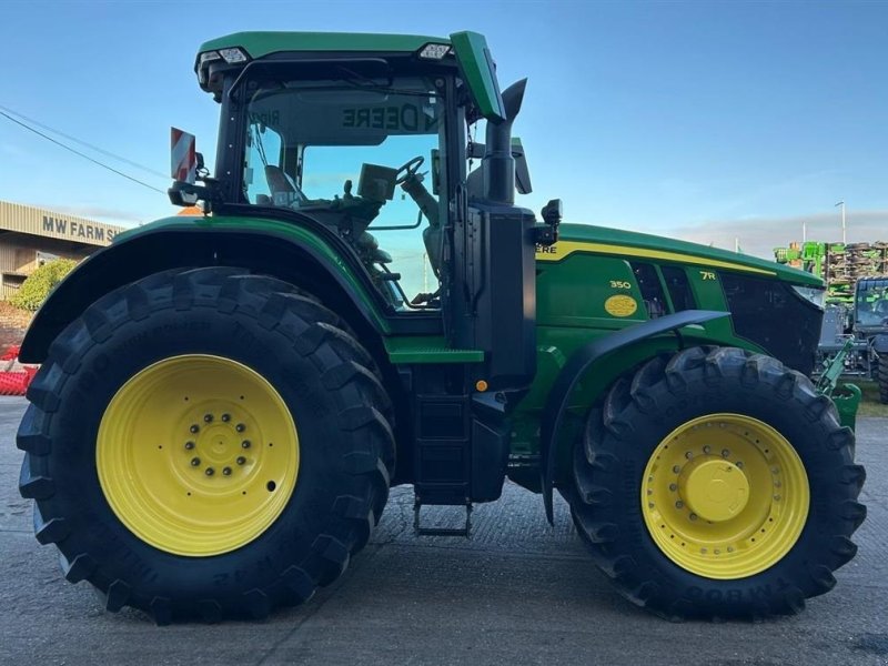 Traktor des Typs John Deere 7R350 Premium og Ultimate pakker. Command Pro. GPS.  Ring til Ulrik for mere info på 40255544. Jeg snakker Jysk, tysk og engelsk., Gebrauchtmaschine in Kolding (Bild 1)