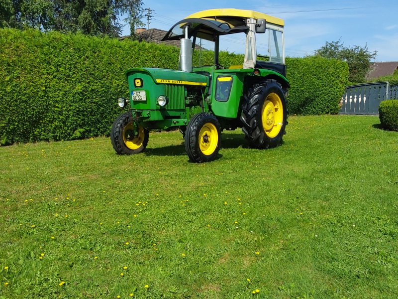 Traktor Türe ait John Deere 820 S, Gebrauchtmaschine içinde Kötz  OT  Ebersbach (resim 1)