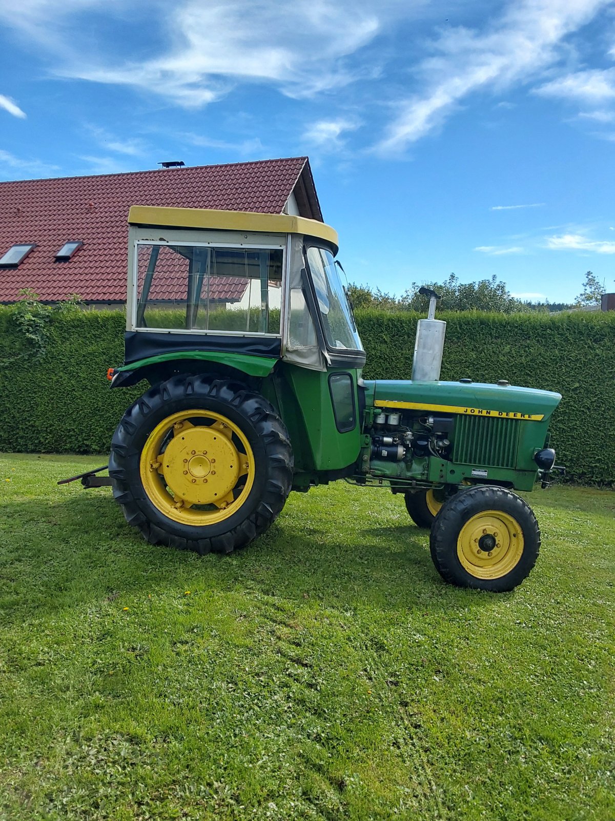 Traktor tip John Deere 820 S, Gebrauchtmaschine in Kötz  OT  Ebersbach (Poză 1)