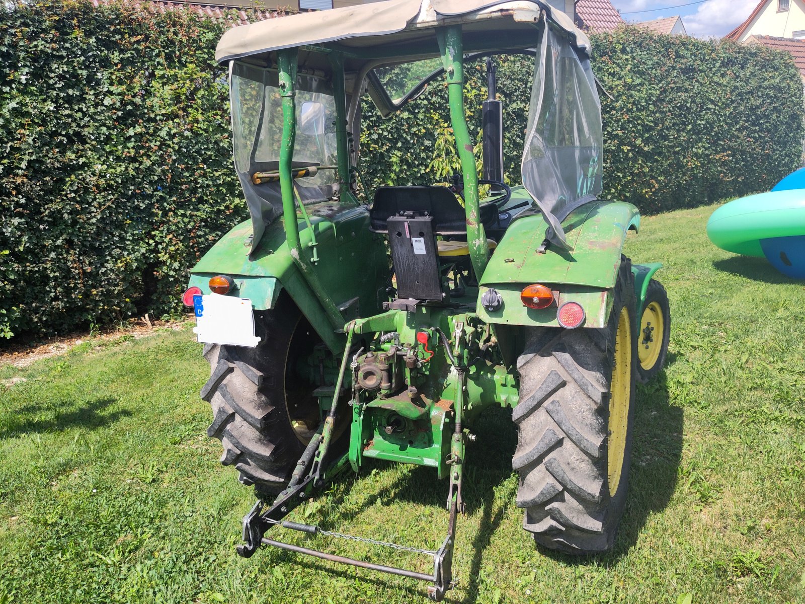 Traktor van het type John Deere 820 S, Gebrauchtmaschine in Rietheim-Weilheim  (Foto 2)