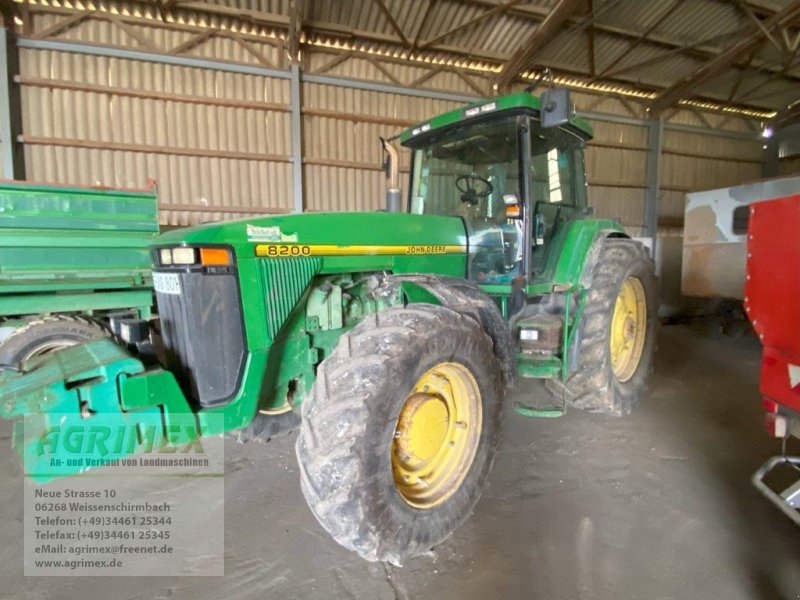 Traktor от тип John Deere 8200, Gebrauchtmaschine в Weißenschirmbach (Снимка 1)