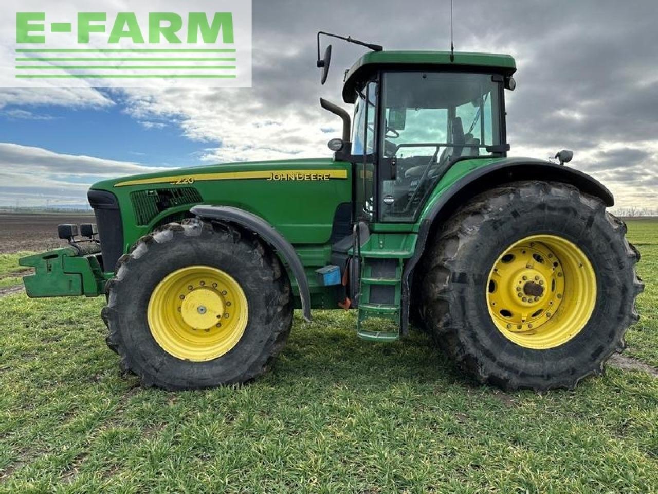 Traktor typu John Deere 8220 ils, Gebrauchtmaschine w SZEGED (Zdjęcie 2)