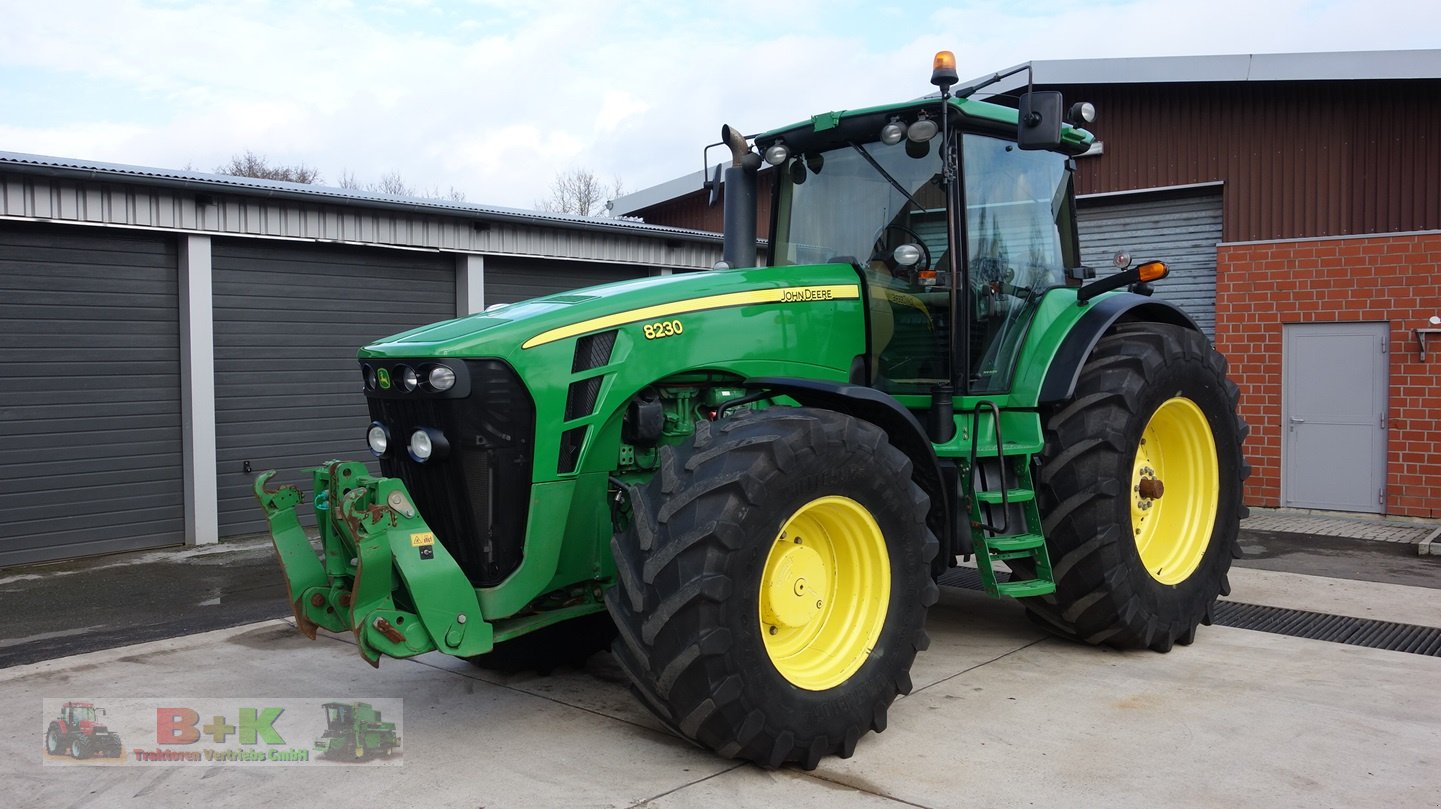 Traktor tip John Deere 8230, Gebrauchtmaschine in Kettenkamp (Poză 1)