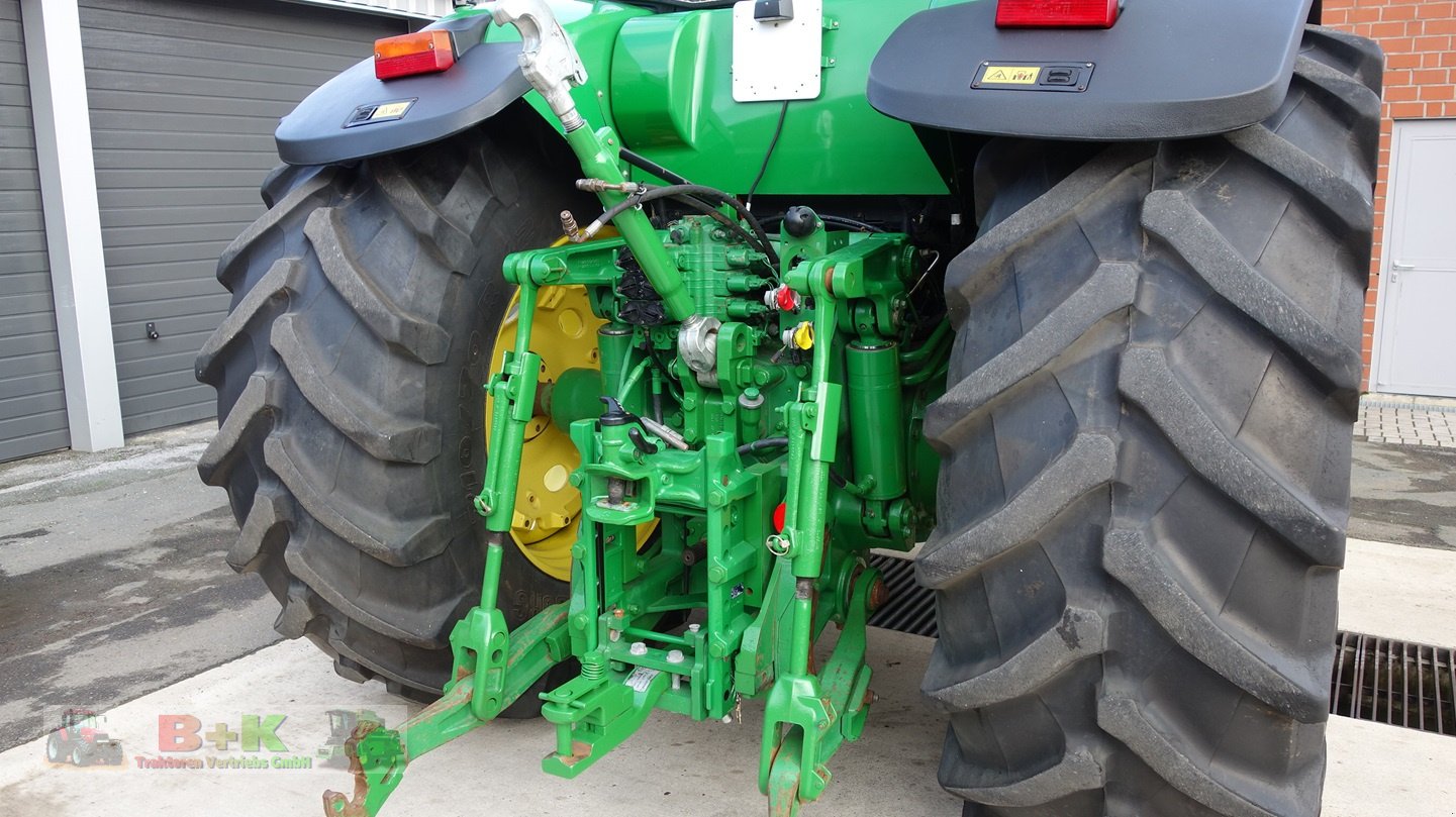 Traktor typu John Deere 8230, Gebrauchtmaschine w Kettenkamp (Zdjęcie 8)