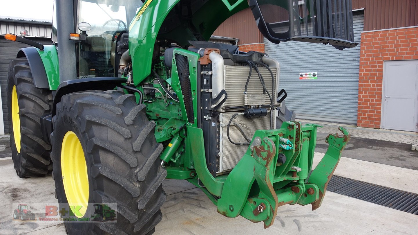 Traktor van het type John Deere 8230, Gebrauchtmaschine in Kettenkamp (Foto 13)