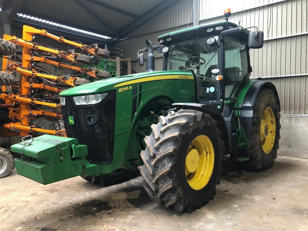 Traktor tip John Deere 8245r Autopower E23. GPS. AutoSteer. JD StarFire 6000 Antenne. Command Center 4600. 10" Display. Luftbremser., Gebrauchtmaschine in Kolding (Poză 1)