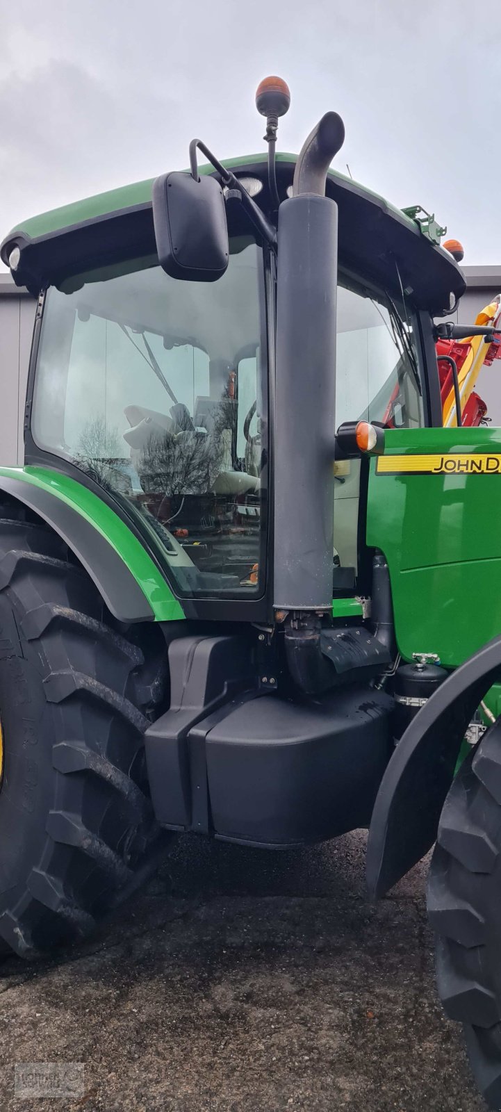 Traktor des Typs John Deere 8245R Power Shift, Gebrauchtmaschine in Crombach/St.Vith (Bild 3)