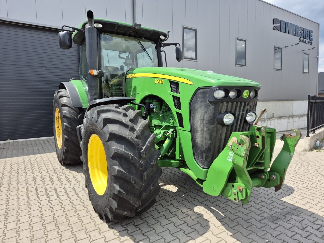 Traktor tipa John Deere 8245R, Gebrauchtmaschine u Beek en Donk (Slika 1)