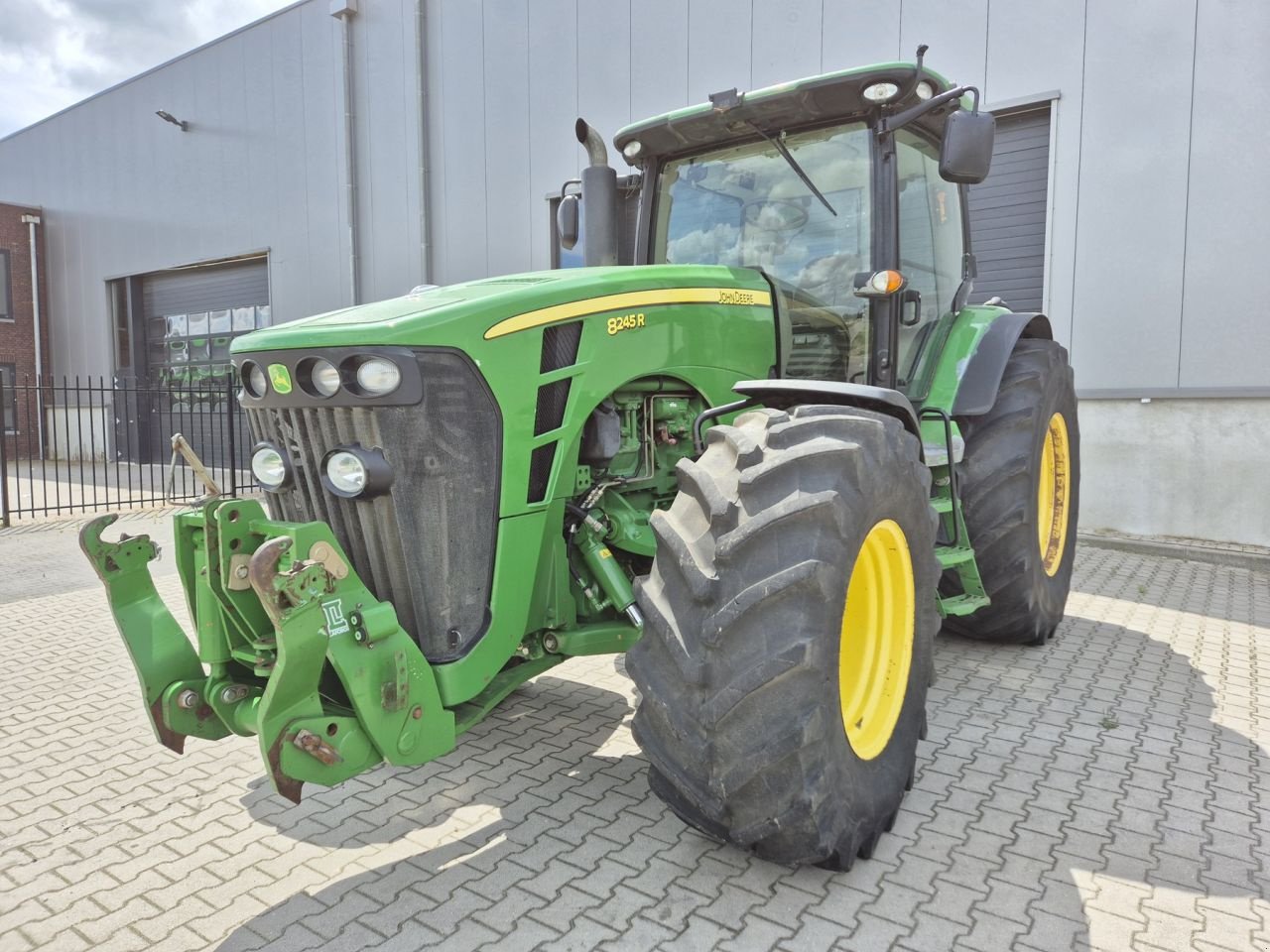 Traktor типа John Deere 8245R, Gebrauchtmaschine в Beek en Donk (Фотография 9)