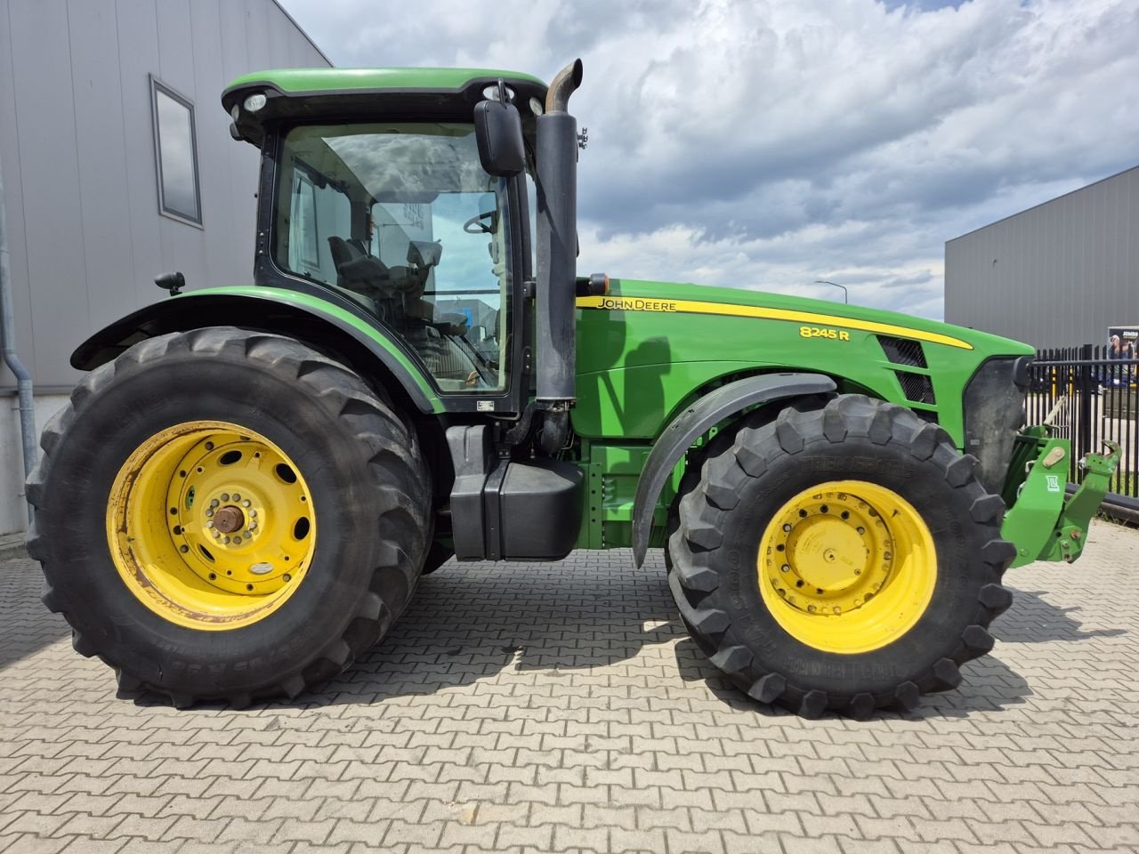 Traktor typu John Deere 8245R, Gebrauchtmaschine w Beek en Donk (Zdjęcie 2)