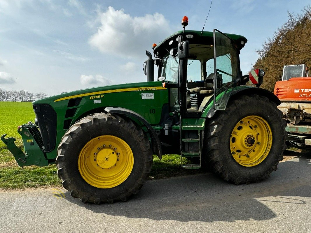 Traktor Türe ait John Deere 8245R, Gebrauchtmaschine içinde Albersdorf (resim 1)