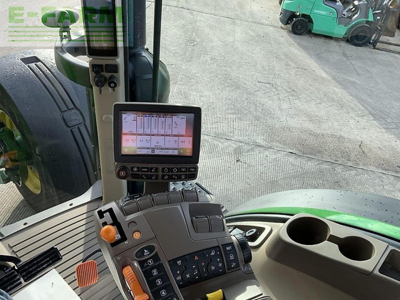 Traktor of the type John Deere 8270r tractor (st21773), Gebrauchtmaschine in SHAFTESBURY (Picture 28)