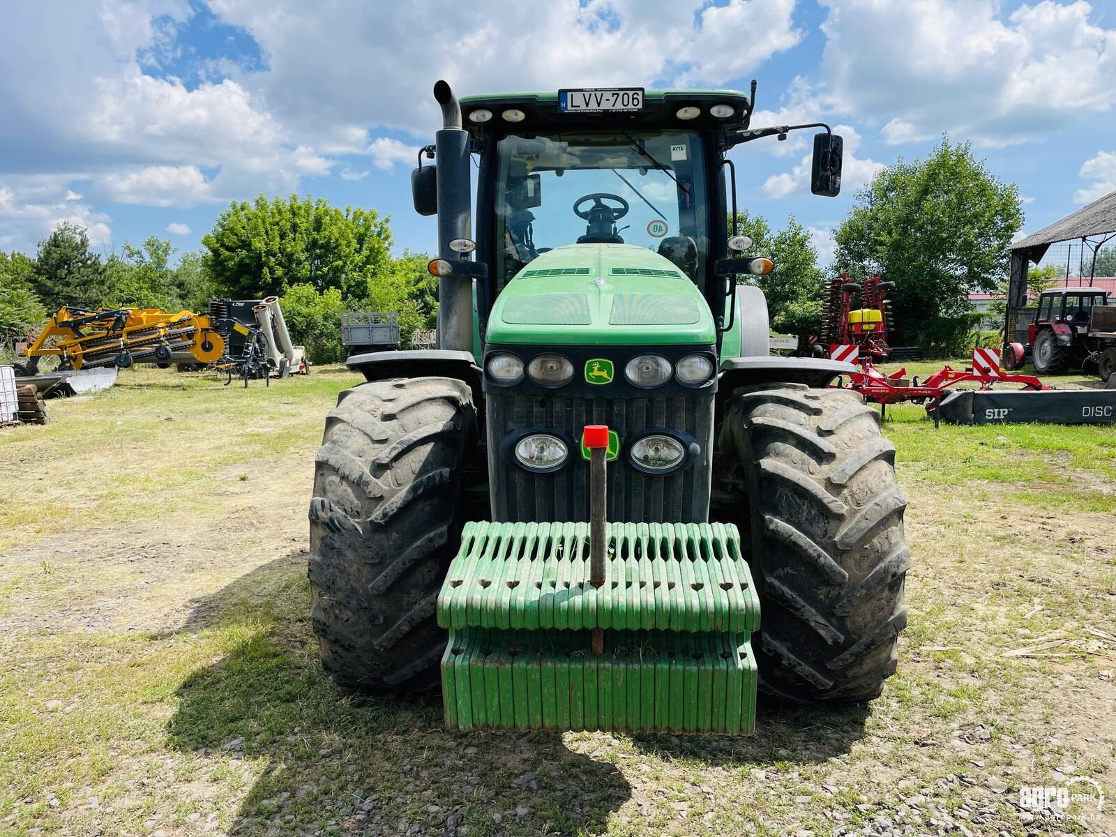 Traktor типа John Deere 8270R, Gebrauchtmaschine в Csengele (Фотография 9)