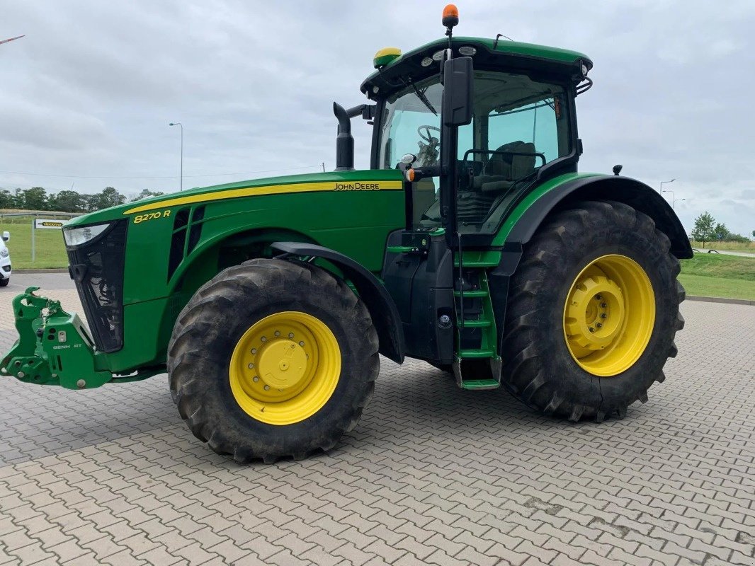 Traktor του τύπου John Deere 8270R, Gebrauchtmaschine σε Mrągowo (Φωτογραφία 2)