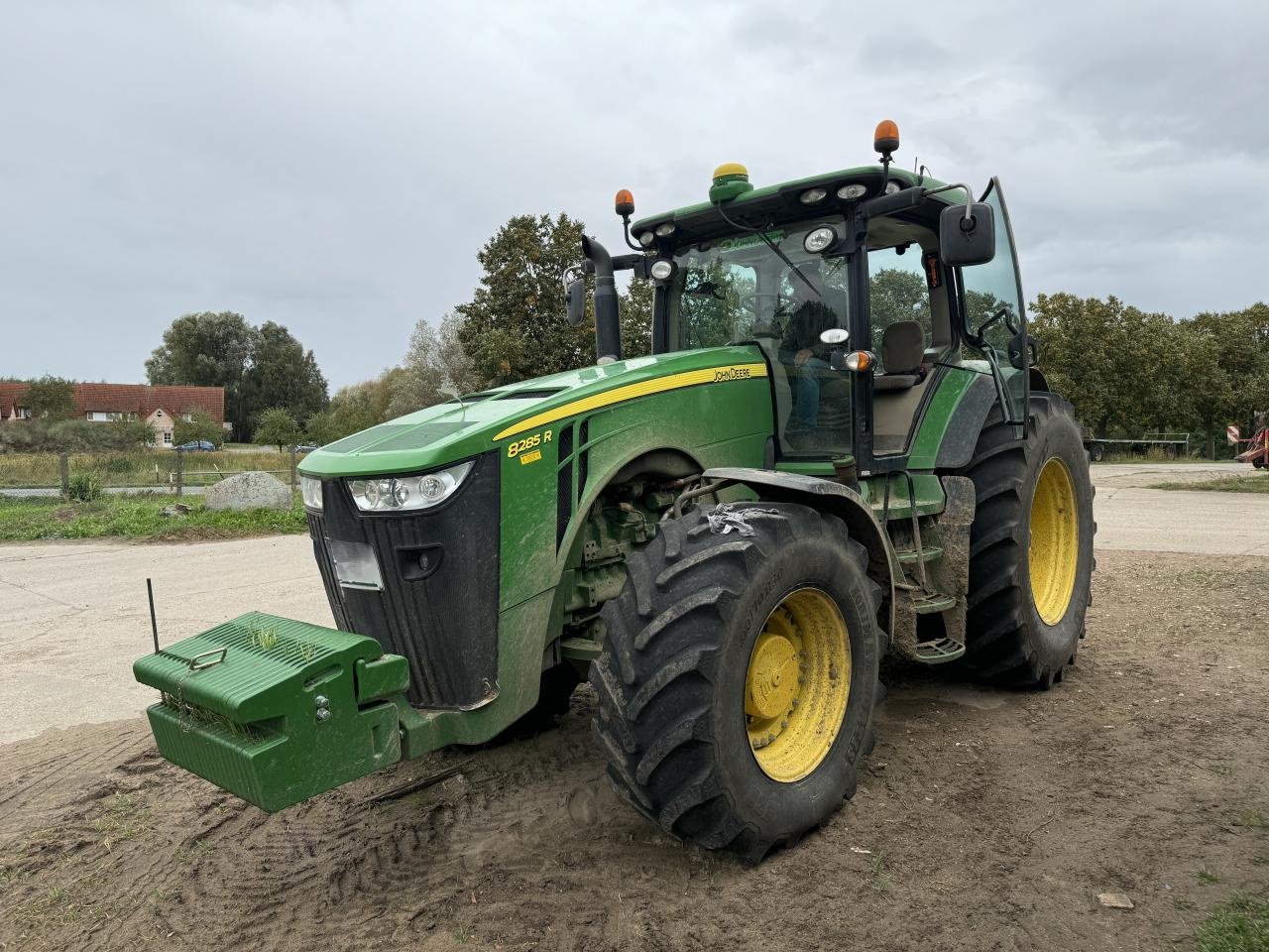 Traktor of the type John Deere 8285 R Powershift, Gebrauchtmaschine in Könnern (Picture 1)