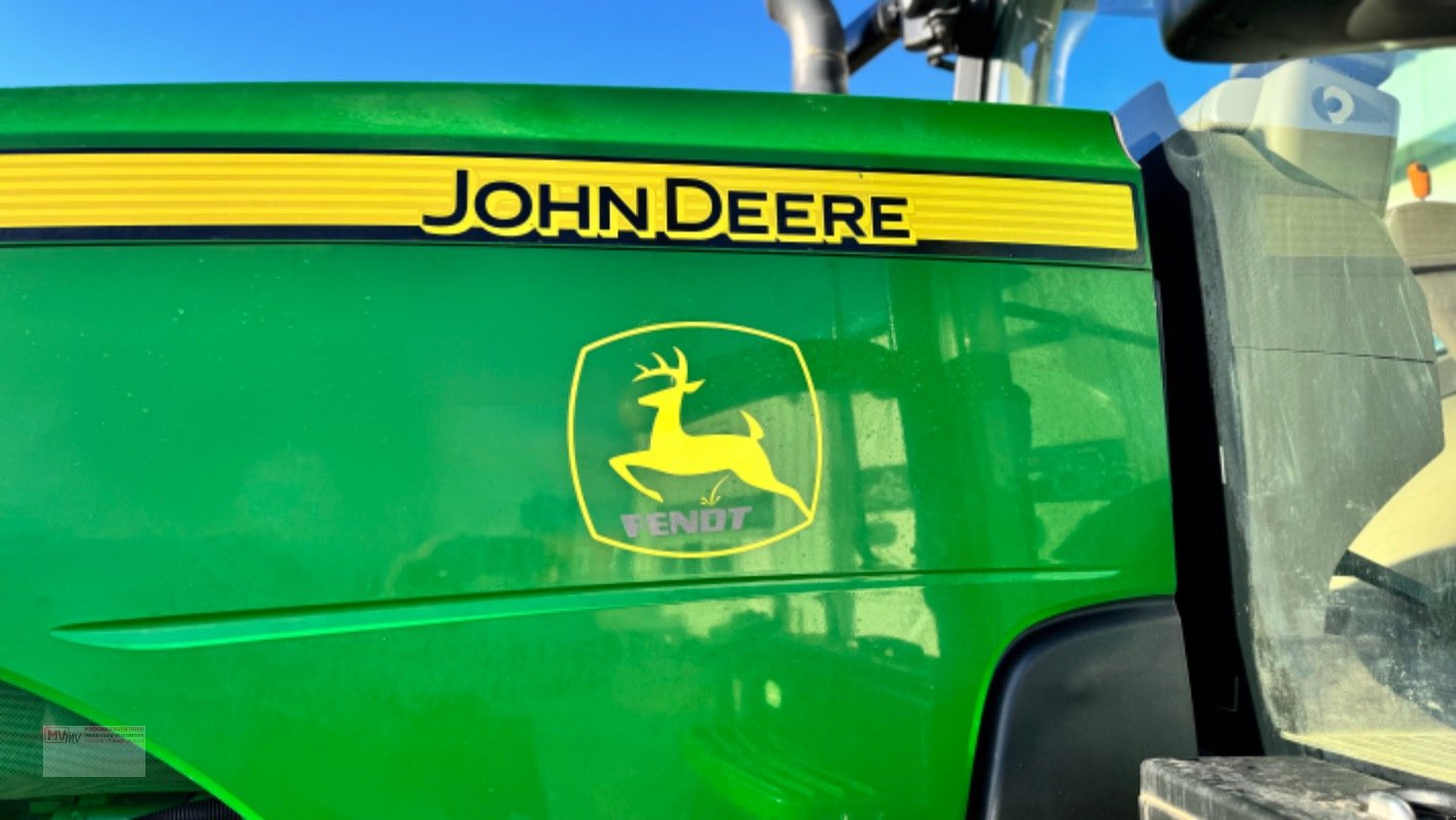 Traktor des Typs John Deere 8295R Front PTO & no AbBlue, Gebrauchtmaschine in Neubrandenburg (Bild 17)