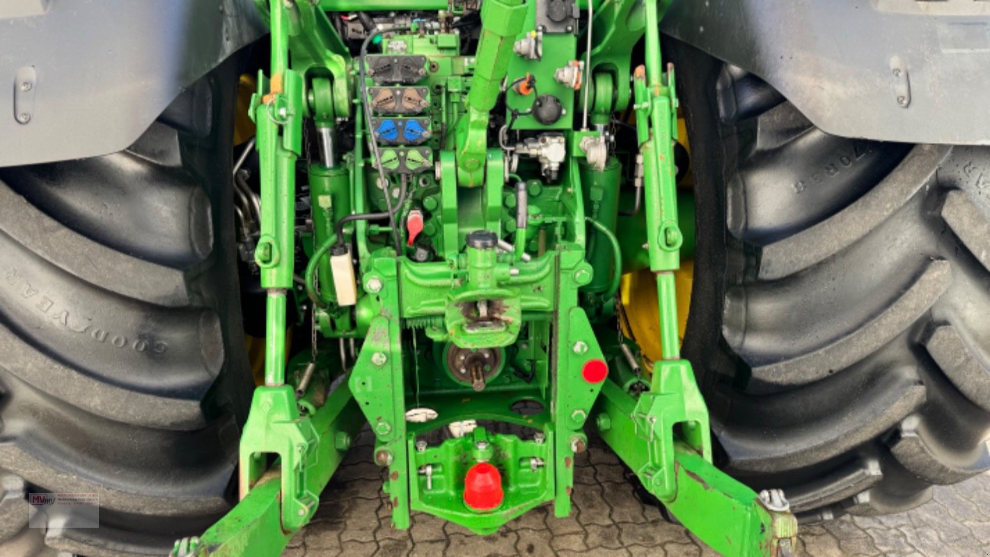 Traktor des Typs John Deere 8295R Front PTO & no AbBlue, Gebrauchtmaschine in Neubrandenburg (Bild 10)