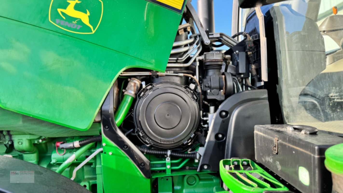 Traktor des Typs John Deere 8295R Front PTO & no AbBlue, Gebrauchtmaschine in Neubrandenburg (Bild 21)