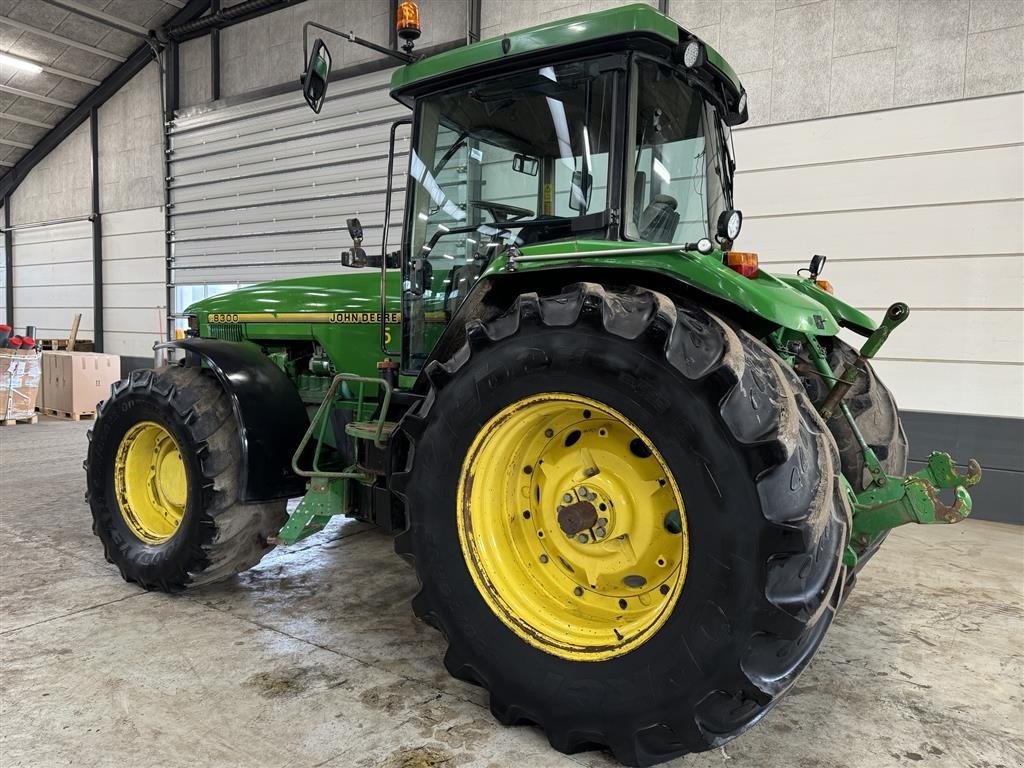 Traktor typu John Deere 8300 Bakgear defekt, Gebrauchtmaschine v Haderup (Obrázek 3)