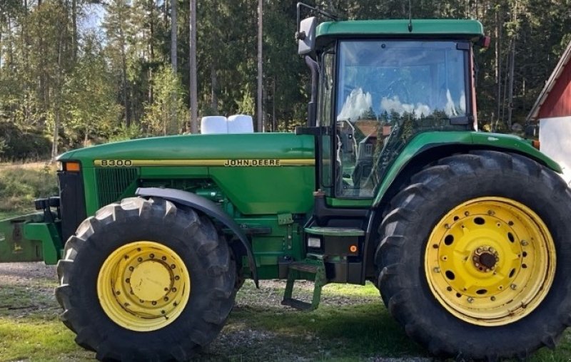 Traktor of the type John Deere 8300 Stor stærk Klassik traktor, Gebrauchtmaschine in Lintrup (Picture 1)