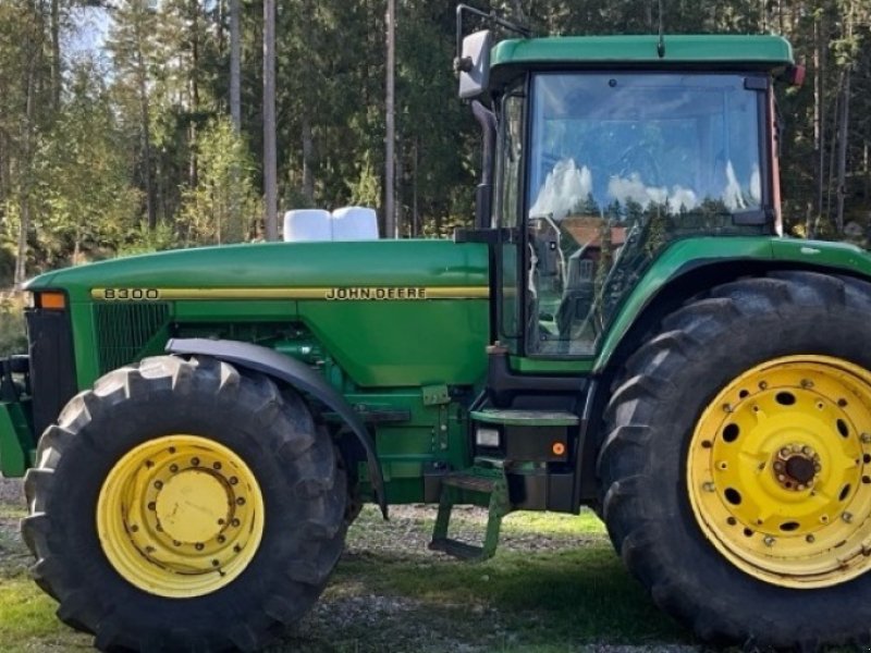 Traktor tip John Deere 8300 Stor stærk Klassik traktor, Gebrauchtmaschine in Lintrup