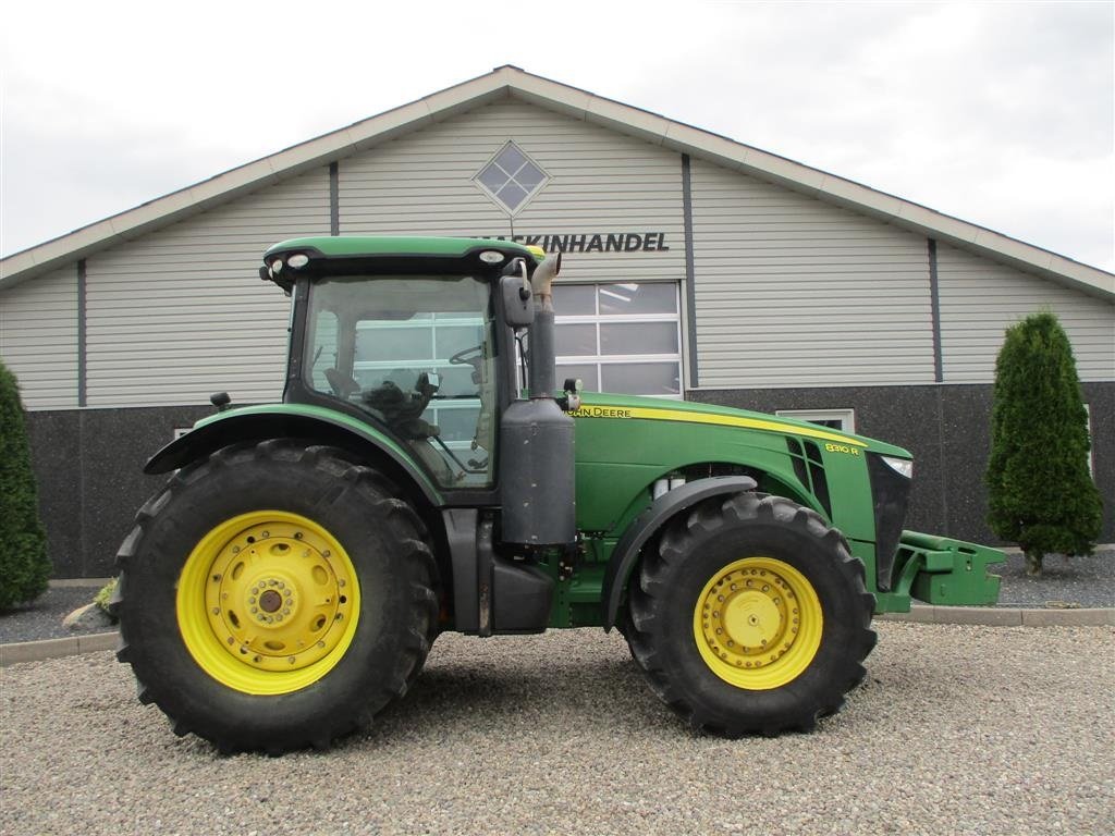 Traktor del tipo John Deere 8310R Powershift og stor vægt pakke. Evt med GPS anlæg på, Gebrauchtmaschine In Lintrup (Immagine 3)