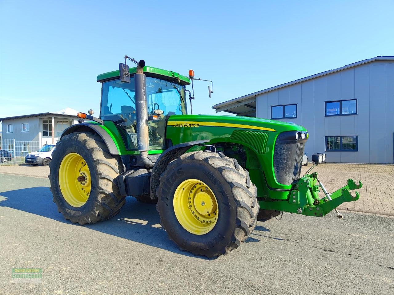 Traktor des Typs John Deere 8320 Power Schift, Gebrauchtmaschine in Büren (Bild 2)